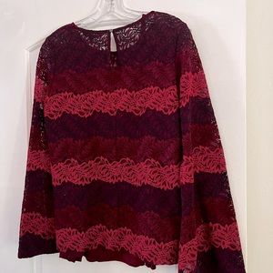 Banana Republic lacy wine/raspberry/dark wine top with tank, size M.